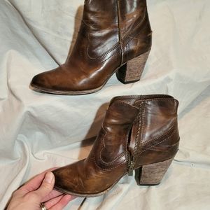 Frye Flynn inside zip boot